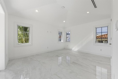 Unique Opportunity...the Best Deal In Town! Lives like a - photo 20