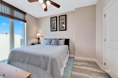 Welcome to Lagoon Tower PH 18, an exquisite 4-bedroom, 3 - photo 21