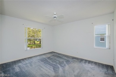 2 BR/2 Bath END-UNIT LAKE VIEW condo in the affordable - photo 21