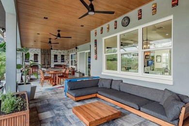 Resort-style living meets modern construction in this stunning - photo 22