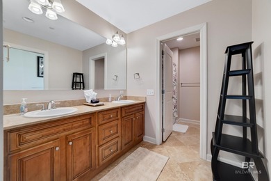 Welcome to Lagoon Tower PH 18, an exquisite 4-bedroom, 3 - photo 23