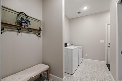 Like-new custom home in one of Pocahontas' most desirable - photo 28