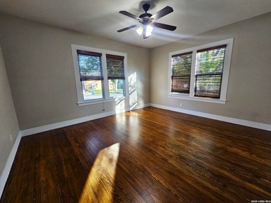 Fully renovated 3-bedroom, 2-bath home offering the perfect - photo 28