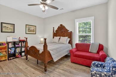 Welcome to this stunning 4 bedroom, 3 bathroom barndominium - photo 30