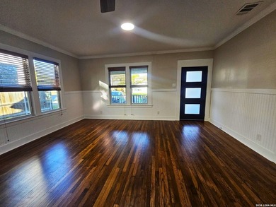 Fully renovated 3-bedroom, 2-bath home offering the perfect - photo 30
