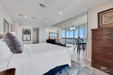 Welcome to Lagoon Tower PH 18, an exquisite 4-bedroom, 3 - photo 31
