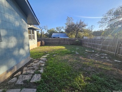 Fully renovated 3-bedroom, 2-bath home offering the perfect - photo 33