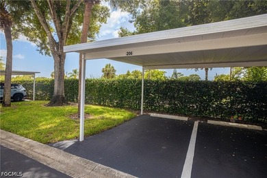 2 BR/2 Bath END-UNIT LAKE VIEW condo in the affordable - photo 37