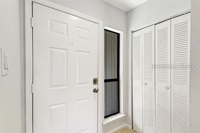 Wake up to breathtaking Broad Creek views and experience the - photo 38
