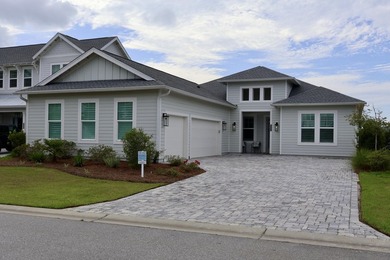 Check out the new pool deck & landscaping! Enjoy an amenity-rich - photo 45