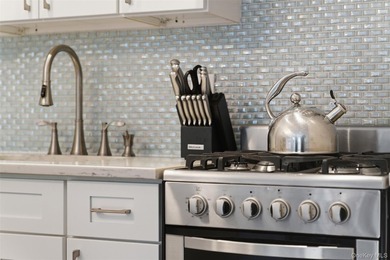 Why rent when you can own? This beautifully updated unit offers - photo 6