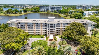 (private lake, pond, creek) Condo For Sale in Pompano Beach Florida