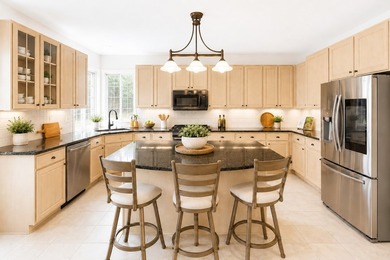 Custom-built two-story nestled on a private cul-de-sac in the - photo 2