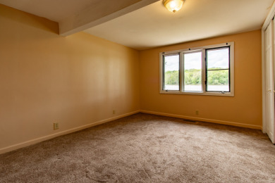 Affordable 3 Bed 2 Bath Year Round Lake Getaway! - photo 12