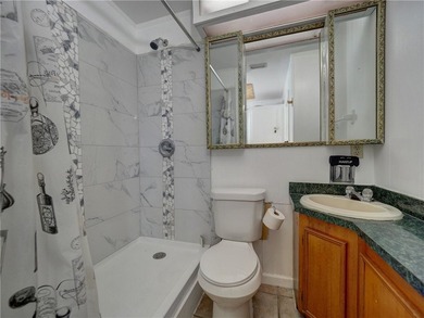 Enjoy relaxing views of the canal from this large unit in the - photo 13