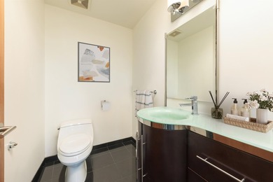 Hennessy House, a truly exceptional penthouse residence in the - photo 23
