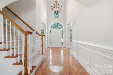 Stunning Brick Home in beautiful Hunter Oaks Subdivision with 3 - photo 2
