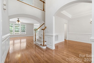 Stunning Brick Home in beautiful Hunter Oaks Subdivision with 3 - photo 3
