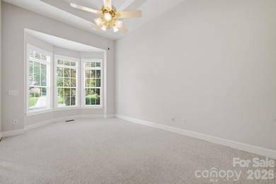 Stunning Brick Home in beautiful Hunter Oaks Subdivision with 3 - photo 6