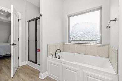 Take a look at this like-new, 3-bedroom, 2-bath home with an - photo 12