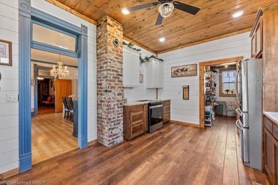 Welcome to the historic Overstreet Estate - where timeless charm - photo 21