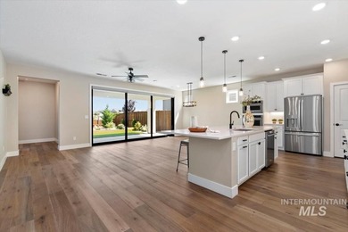 Stunning, light and bright single-level home in the gated 55+ - photo 5