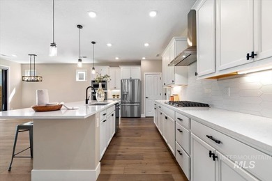 Stunning, light and bright single-level home in the gated 55+ - photo 6