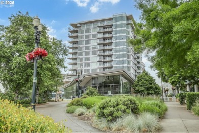Lake Condo For Sale in Portland, Oregon