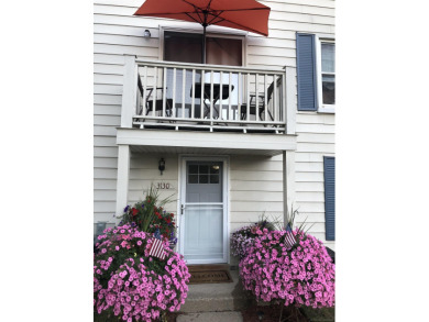 Lake Home For Sale in Lake Orion, Michigan