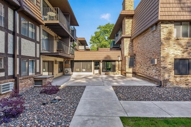 215 Barry Ave S 216 - photo 24