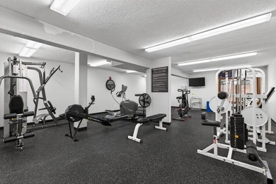 215 Barry Ave S 216 - photo 30
