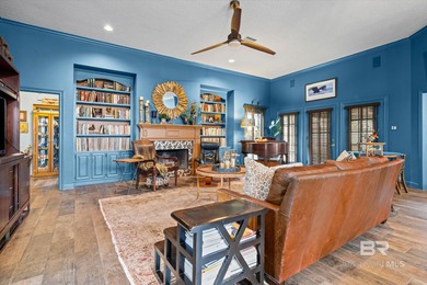 Designer's patio home in well sought after Ashbury Place in the