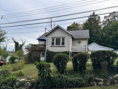 Lake Home For Sale in Hopatcong, New Jersey