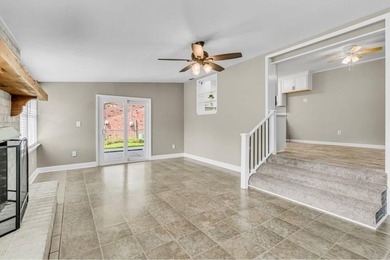 Updated brick ranch in Hanahan! Located in the highly desirable - photo 17