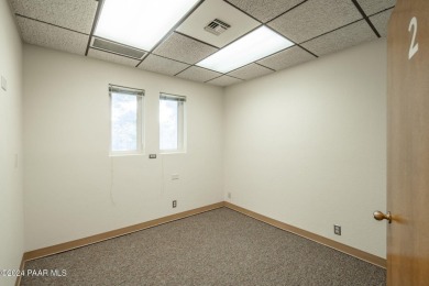 Prime 2,858 sqft medical office building in a high-traffic area
