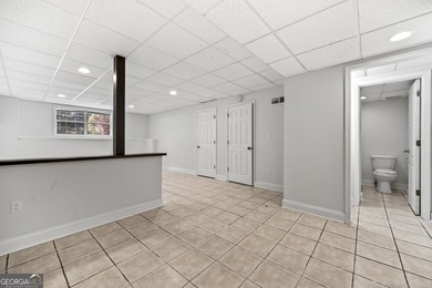 Offering exceptional flexibility and multigenerational living - photo 22