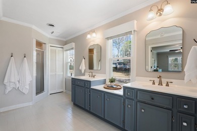 Lake life without compromise. Welcome to The Landings, where - photo 23