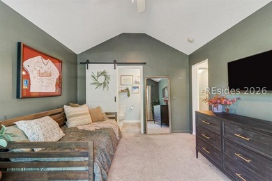 Charming and ideally located in the heart of Westbury Park, this - photo 28