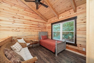 This cabin is a true gem! Offering a new construction log home - photo 29