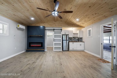 COMPOUND! Hard-to-find acreage property in the heart of - photo 30