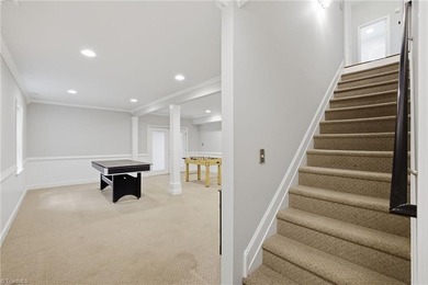 SPECIAL OPPORTUNITY! WATERFRONT 4 BR + extra room with closet - photo 33