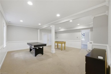 SPECIAL OPPORTUNITY! WATERFRONT 4 BR + extra room with closet - photo 34