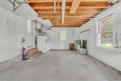 Updated brick ranch in Hanahan! Located in the highly desirable - photo 38