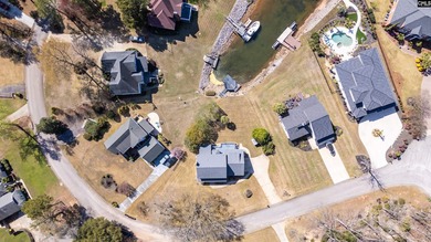 Lake life without compromise. Welcome to The Landings, where - photo 47