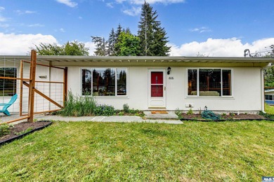 Strait Juan de Fuca  Home For Sale in Port Angeles Washington