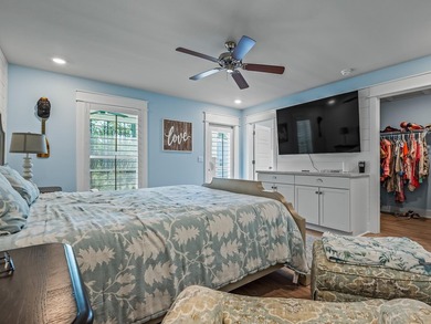 Welcome to 122 Treehouse Circle in the gated east side of - photo 33