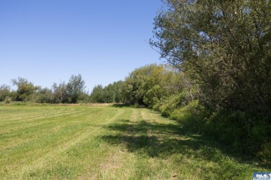 Stunning Panoramic Mountain Views on 9+ Acres! New deluxe shed - photo 10