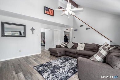 Welcome to this well-maintained and move-in ready condominium - photo 10