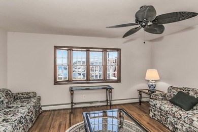 Unpack and enjoy your summer in this well-maintained In-line - photo 7