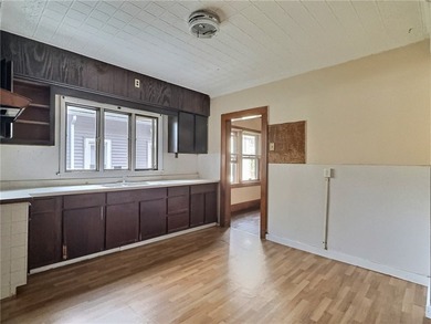 Owner Occupied Opportunity - Updated DuplexDon't miss this - photo 8